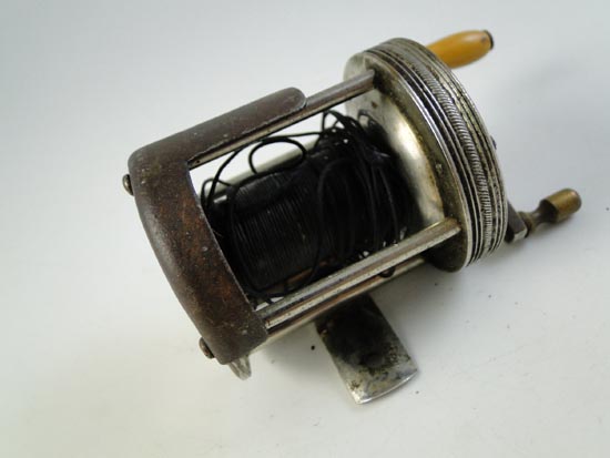 Vintage William F. Hardware Milwaukee WI Fishing Casting Reel Leader 